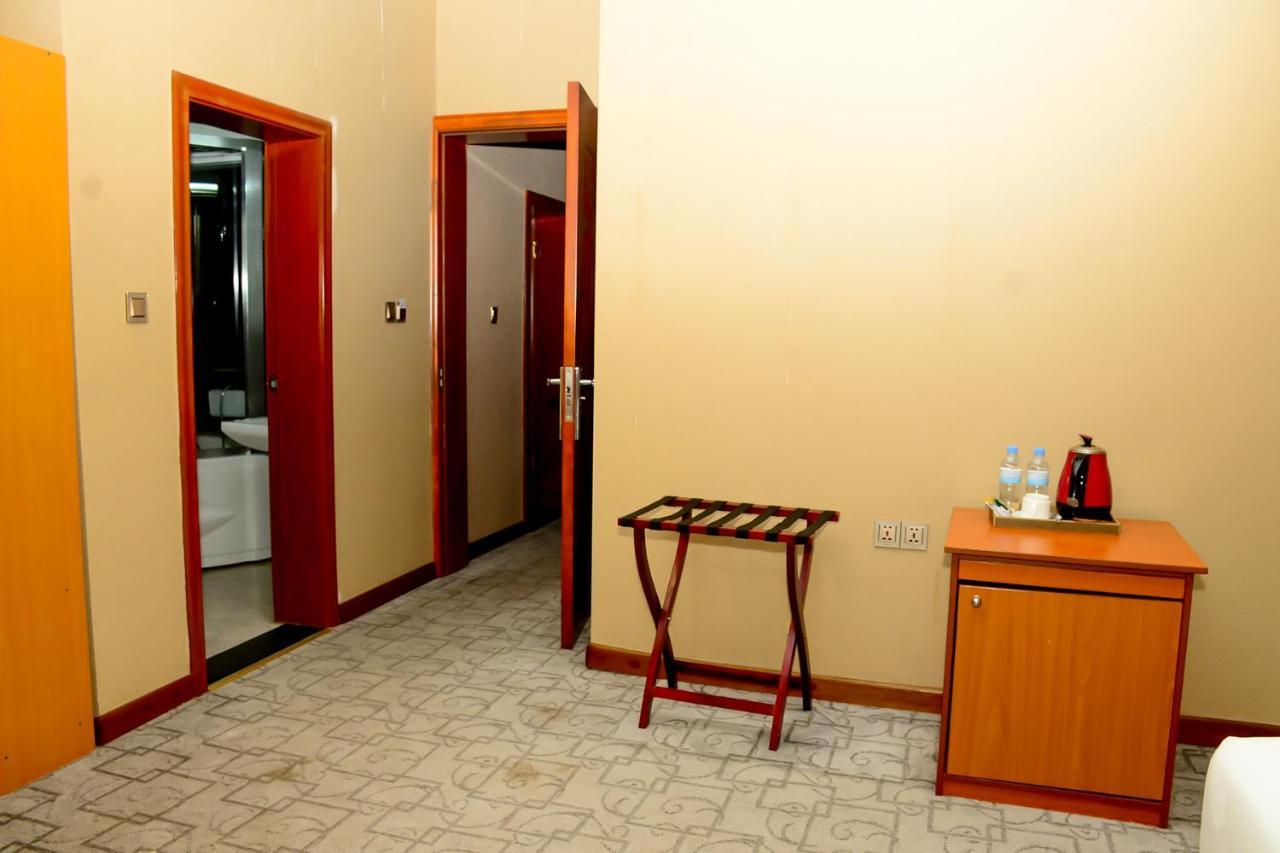 Kim Hotel Kigali Eksteriør bilde